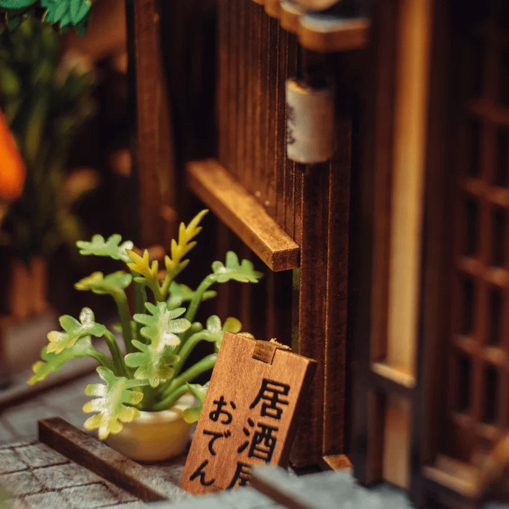 Moonlit Gion Kyoto DIY Book Nook Kit