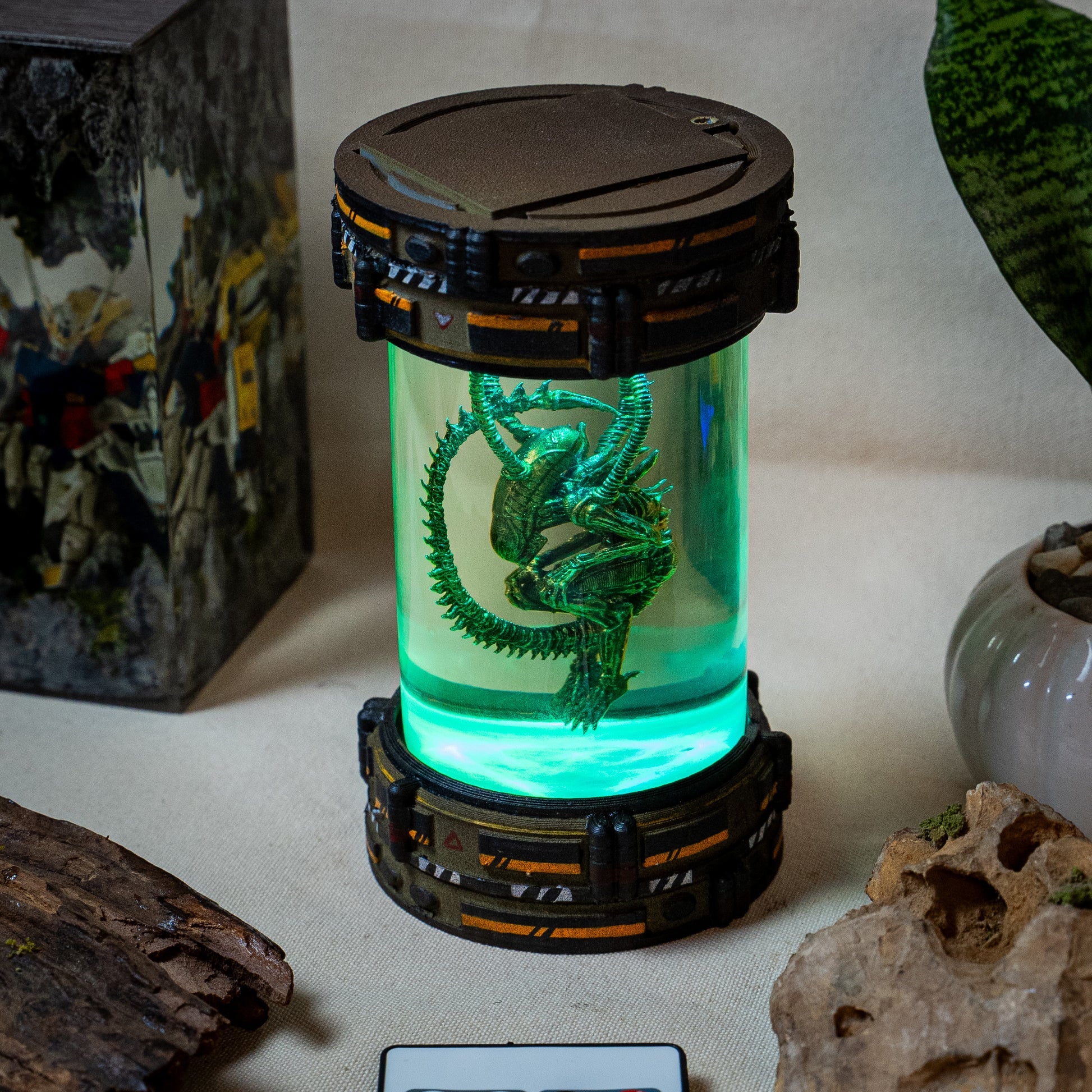 Alien Specimen Lamp – Sci-Fi Decorative Light