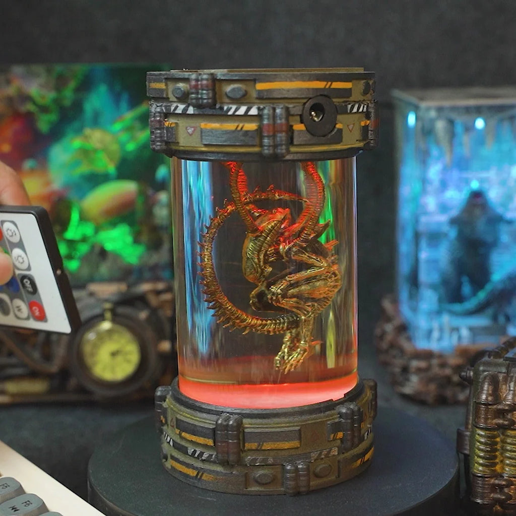 Alien Specimen Lamp – Sci-Fi Decorative Light