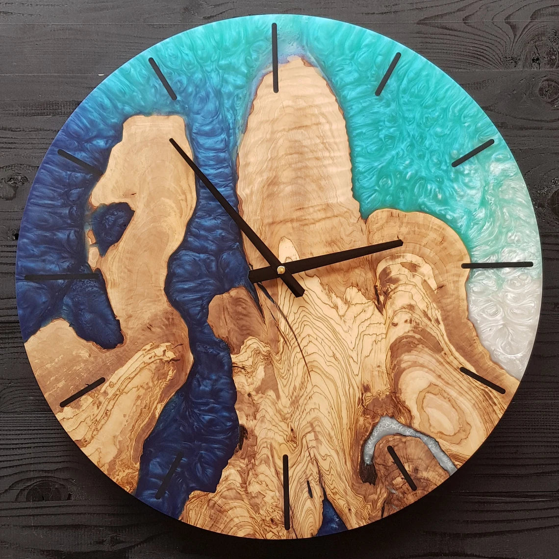 Coastal Tide Epoxy Wood Wall Clock – Handmade Ocean Resin Decor