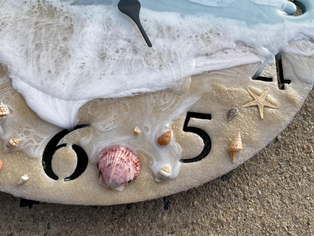 Seaside Shell Epoxy Resin Wall Clock – Ocean Wave Coastal Décor