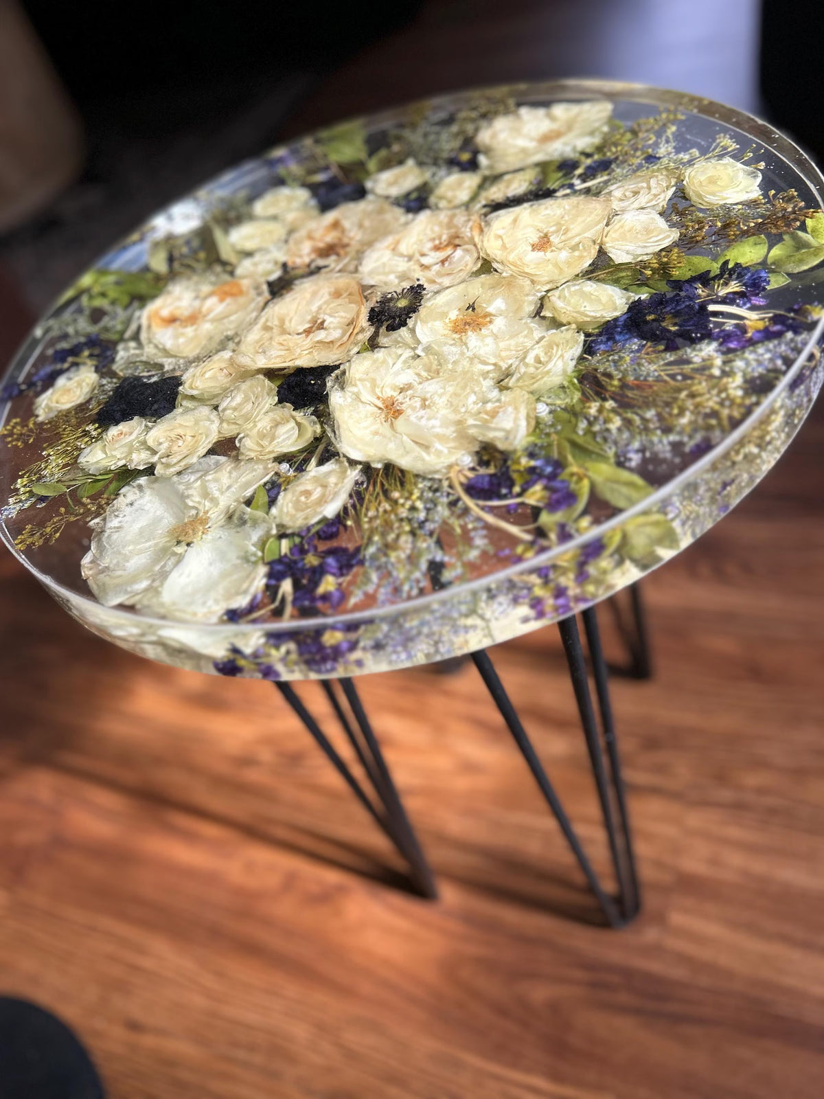 Preserved Flower Epoxy Resin Table – Round & Square Botanical Accent Table