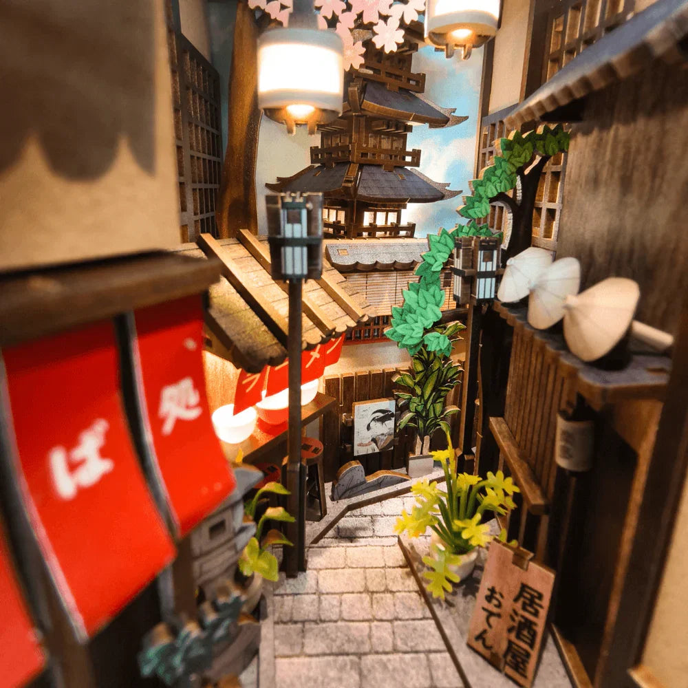 Moonlit Gion Kyoto DIY Book Nook Kit