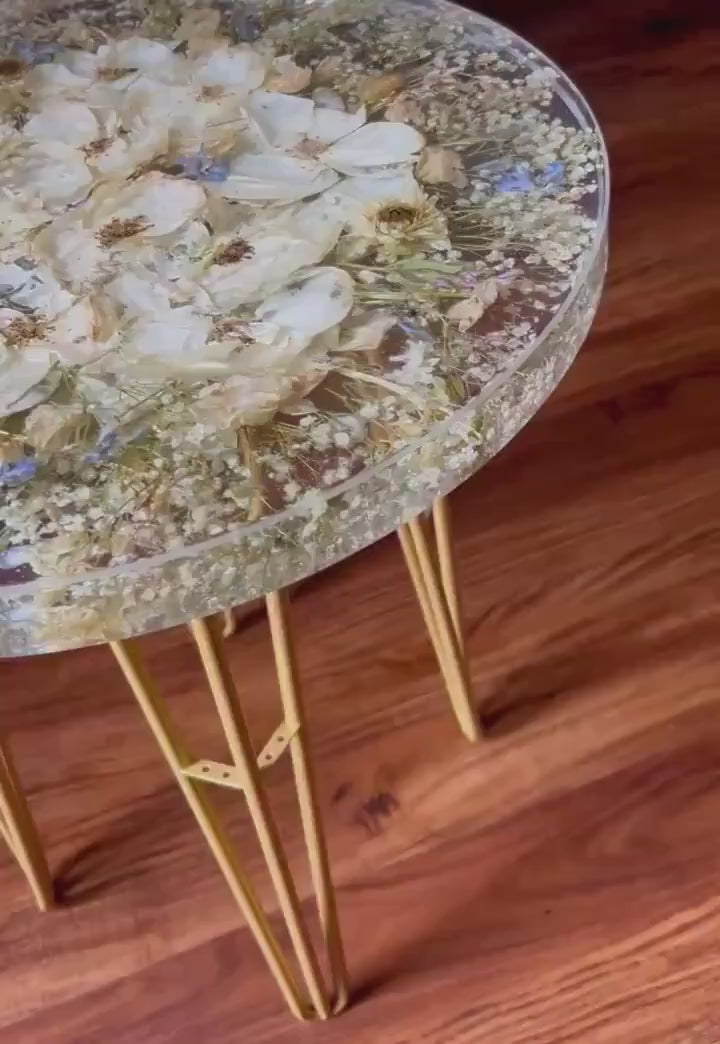 Preserved Flower Epoxy Resin Table – Round & Square Botanical Accent Table